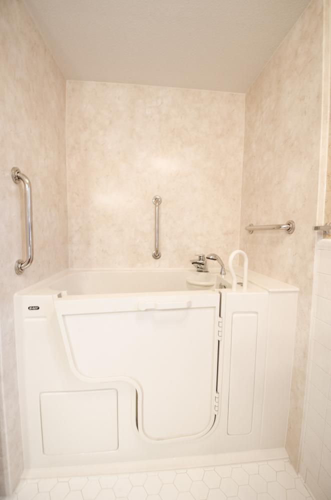 Complete Bathroom Remodel - Re-Bath Bathroom Remodel - Rebath Remodel - Myrtle Beach Bathroom Remodeler - Walk-in Shower - Durabath wall surround - Half bench shower - ada compliant bathroom - master bathroom remodel - walk-in tub - walk-in tub - tubs with doors