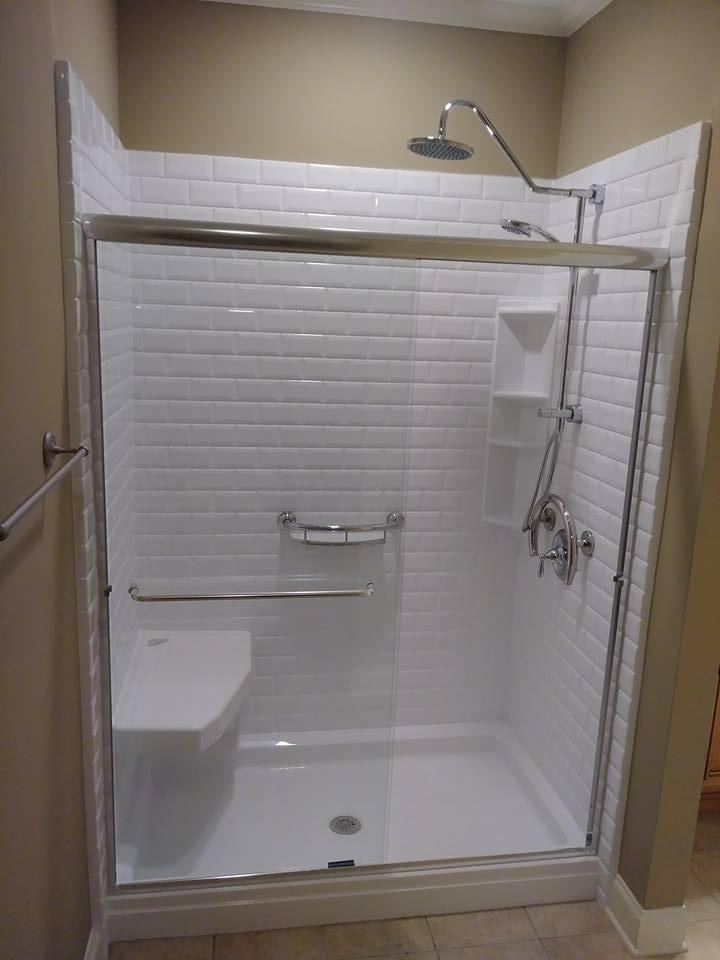 WHITE CLASSIC SUBWAY WALL SURROUNDS