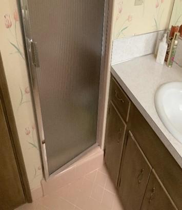 Before Re-Bath Spokane, WA renovation