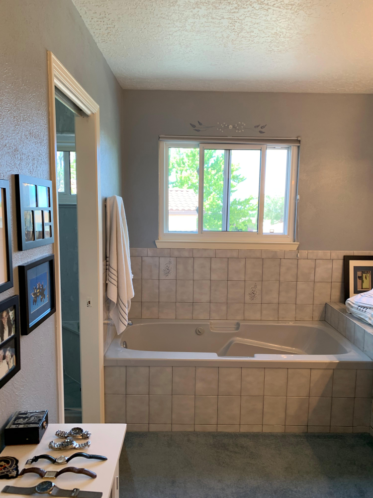 Before Re-Bath Albuquerque, NM renovation