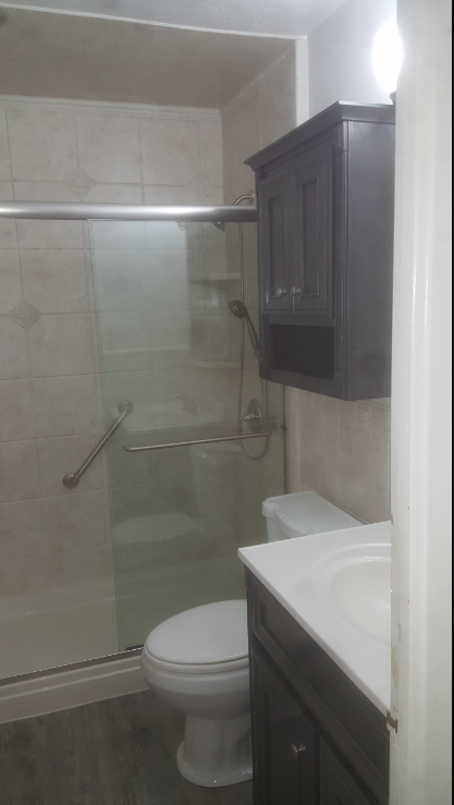 After Re-Bath Dothan, AL renovation