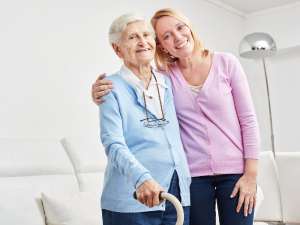 Guiding Seniors Through Transitions: Adjusting to a New Living Environment