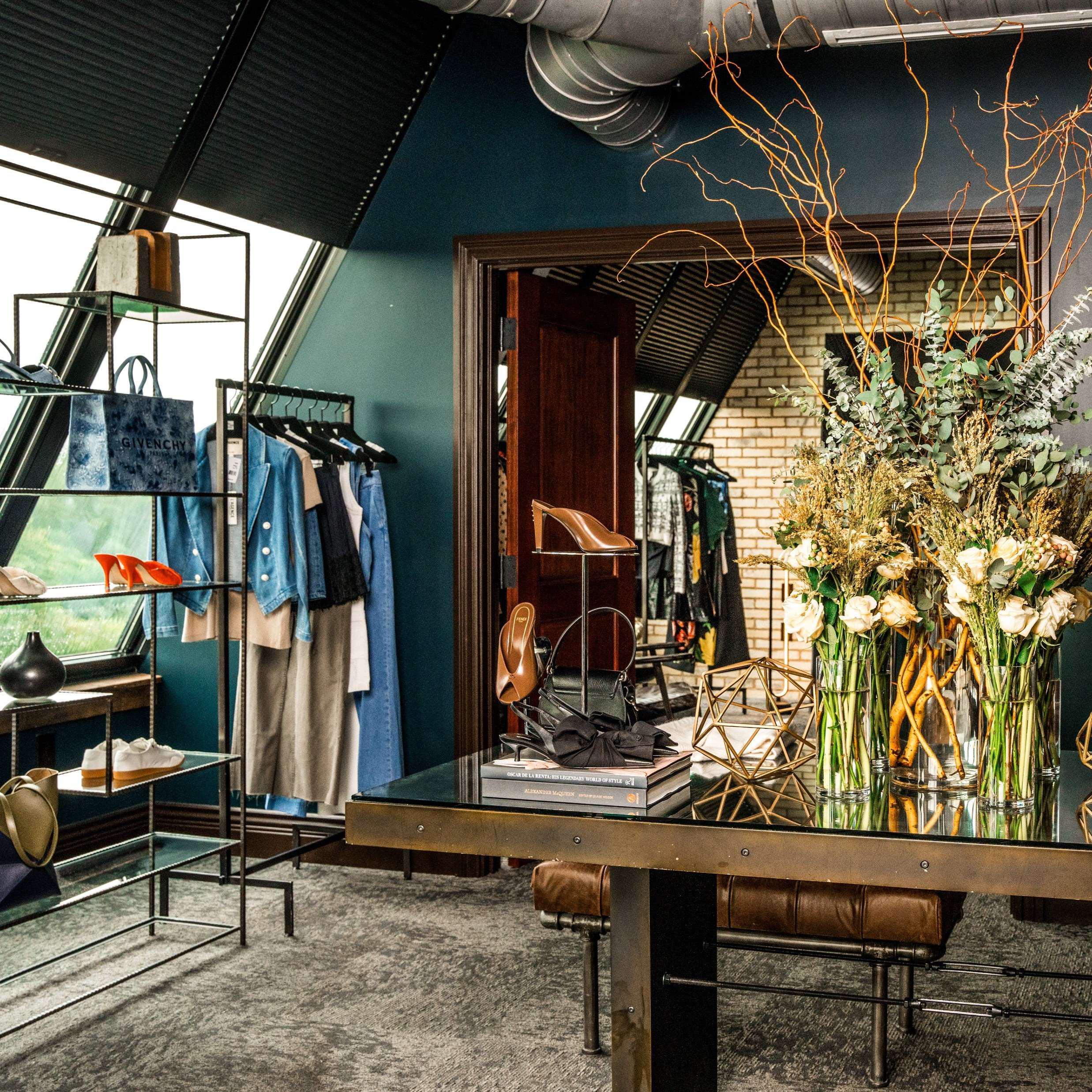 Saks Fifth Avenue | Saks Phoenix