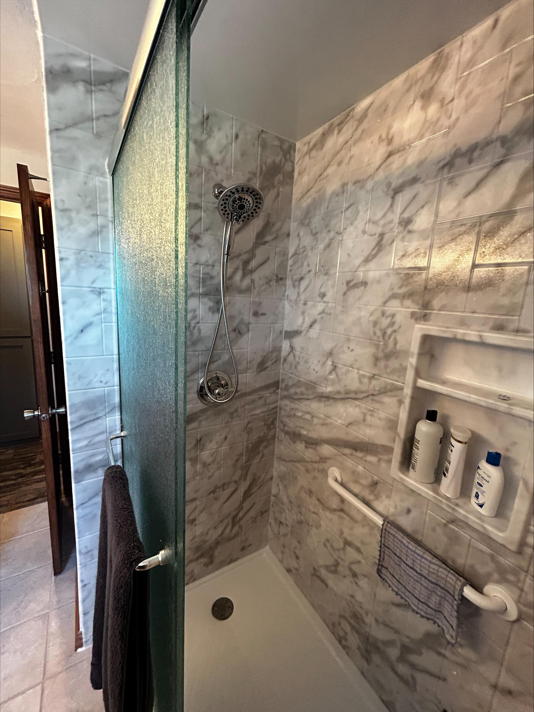 Bathroom Remodeling in Green Bay, WI | Re-Bath