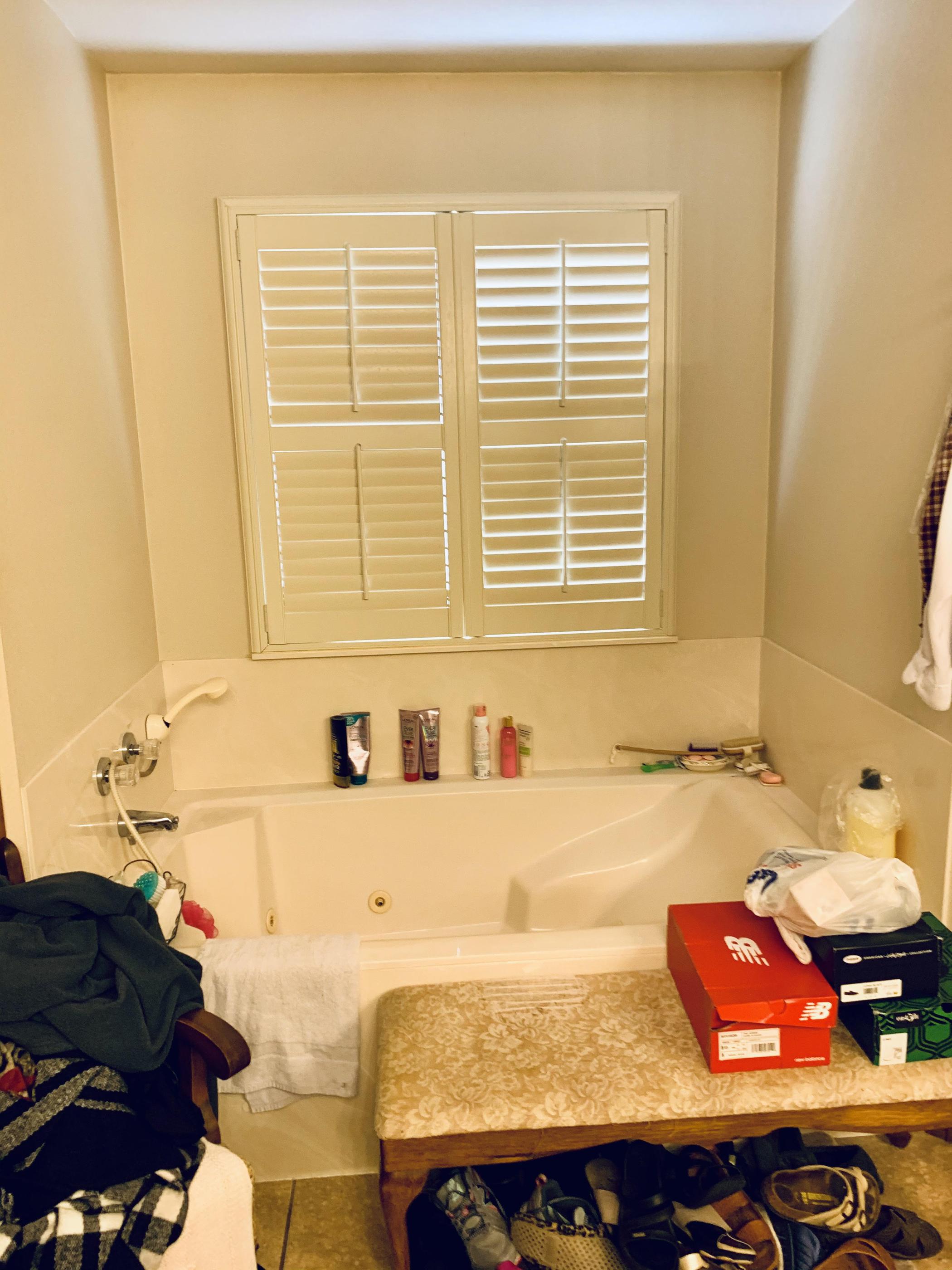 Before Re-Bath Little Rock, AR renovation