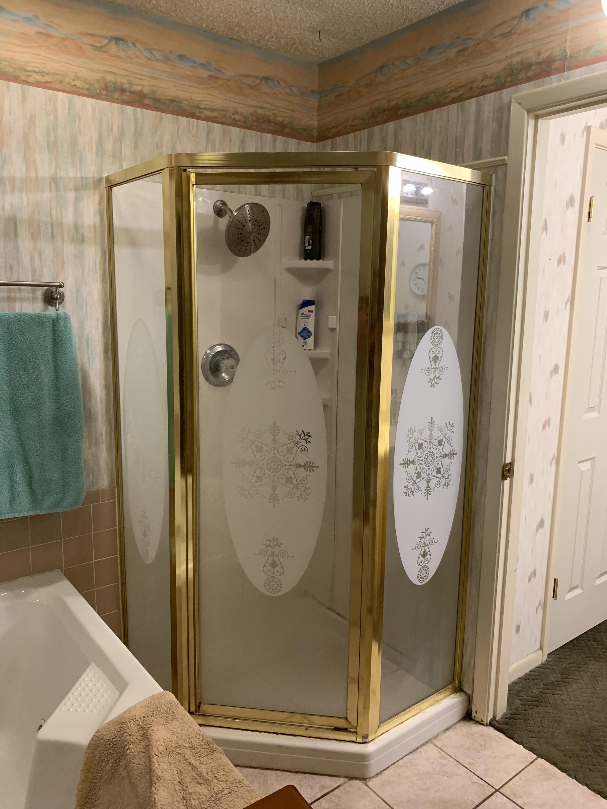 Before Re-Bath Little Rock, AR renovation