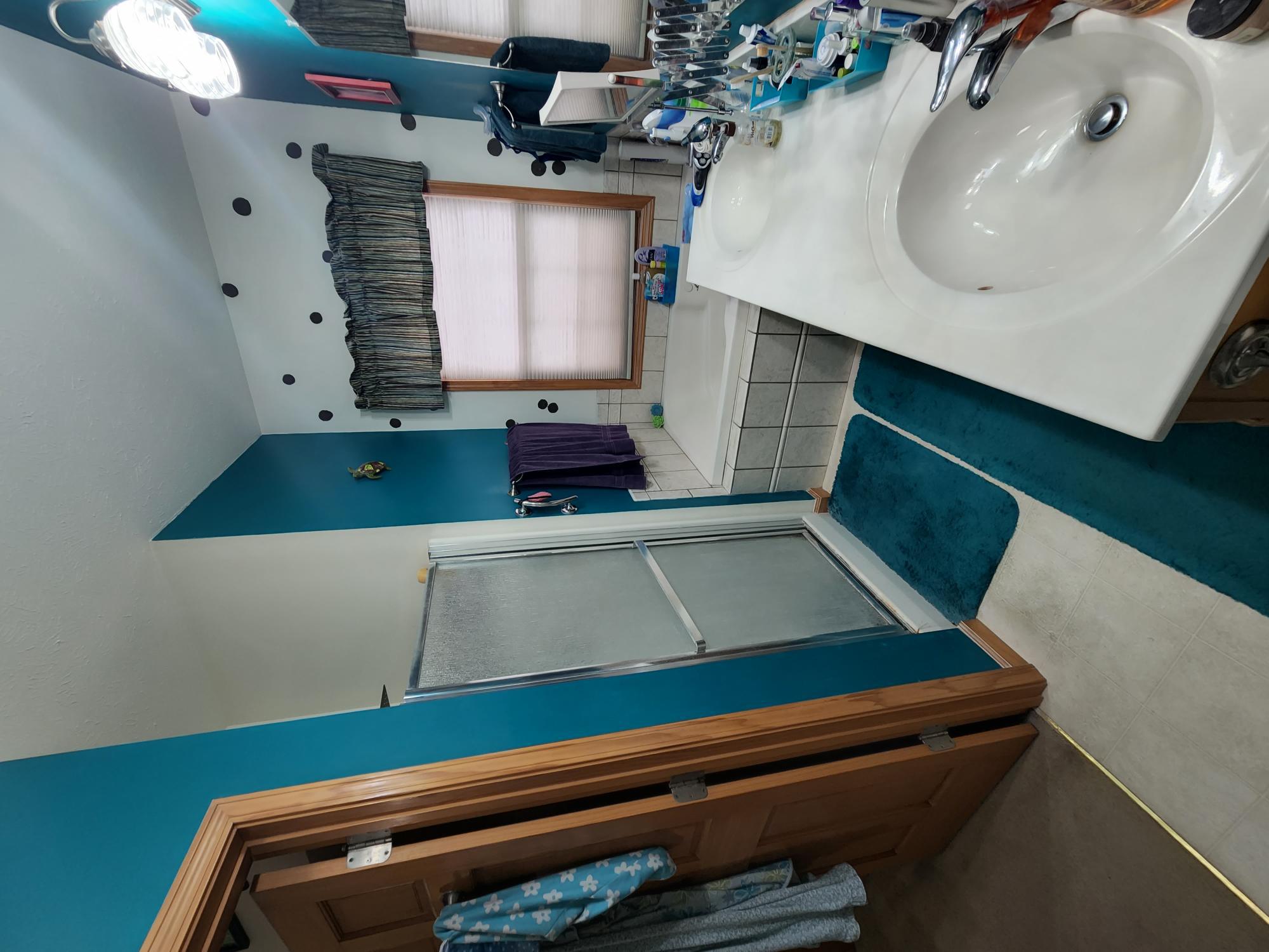 Before Re-Bath Decatur, IL renovation
