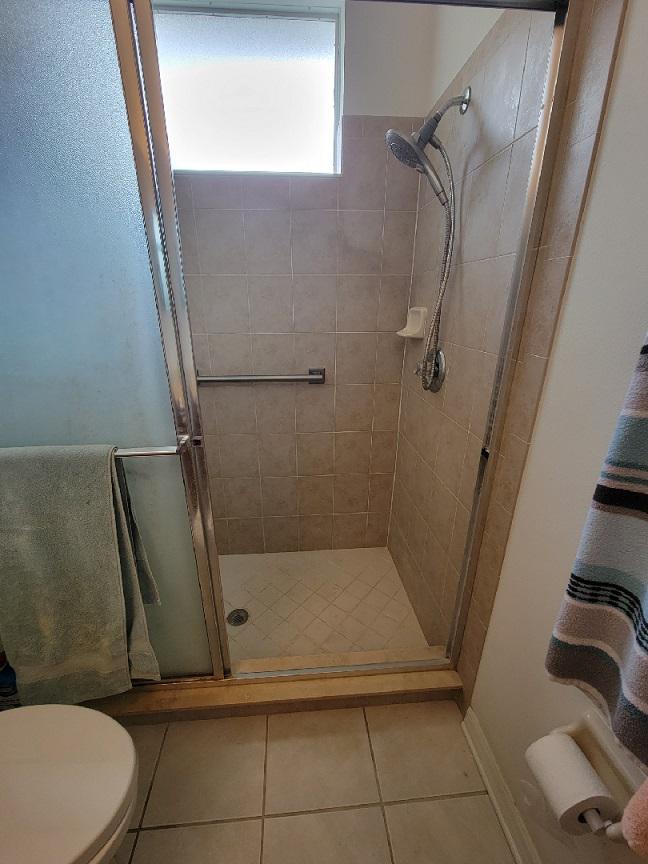 Before Re-Bath Tampa, FL renovation
