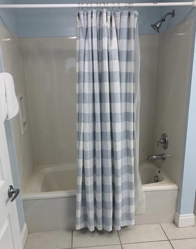 Before Re-Bath Panama City, FL renovation