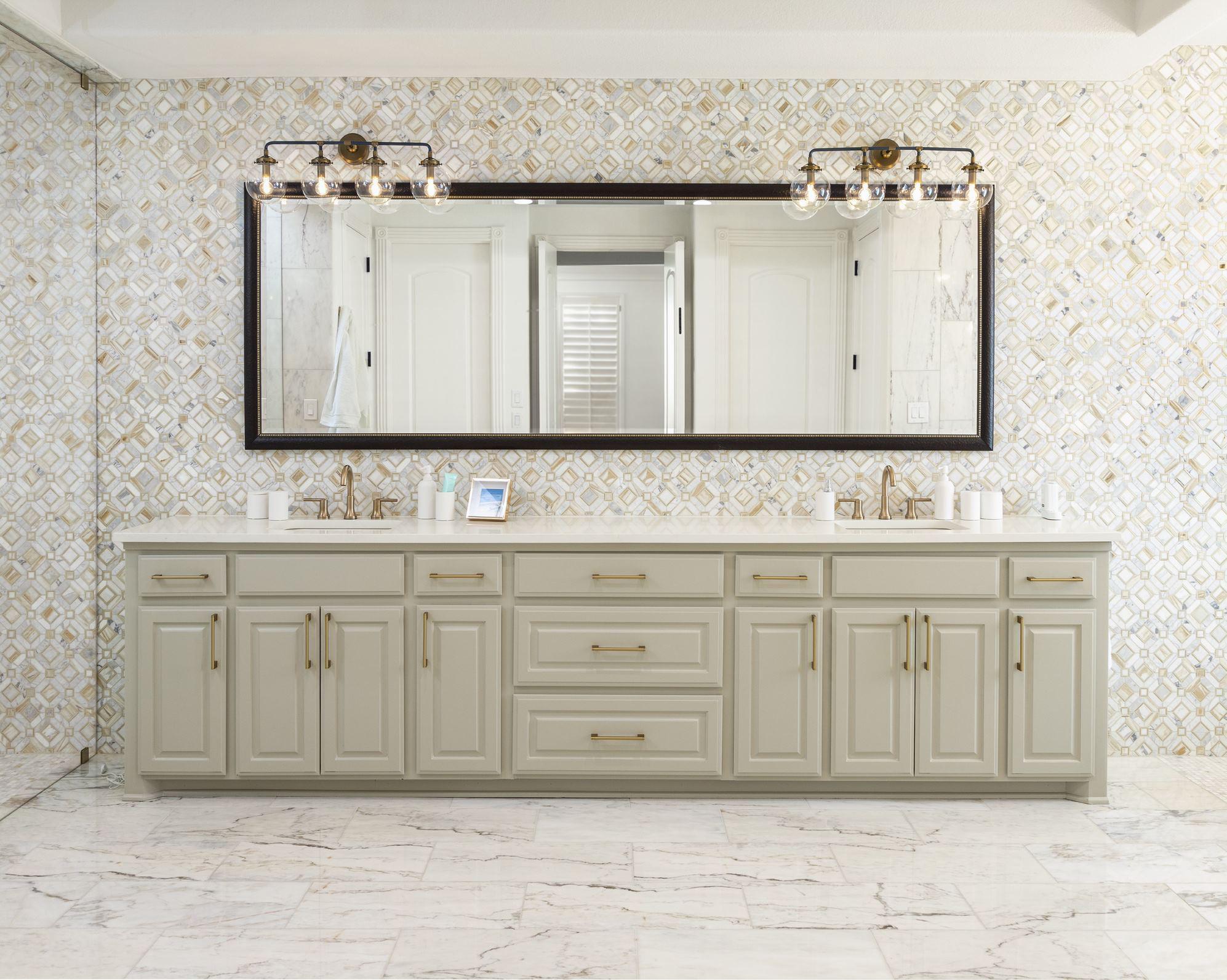 Calacatta marble vanity wall