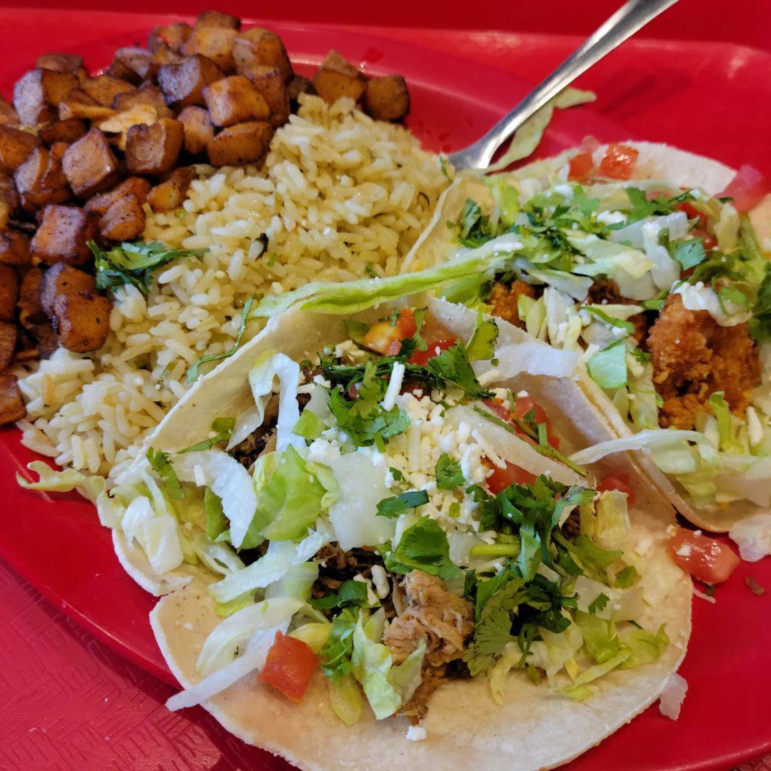 tacos-margaritas-more-in-arlington-76017-fuzzy-s-taco-shop