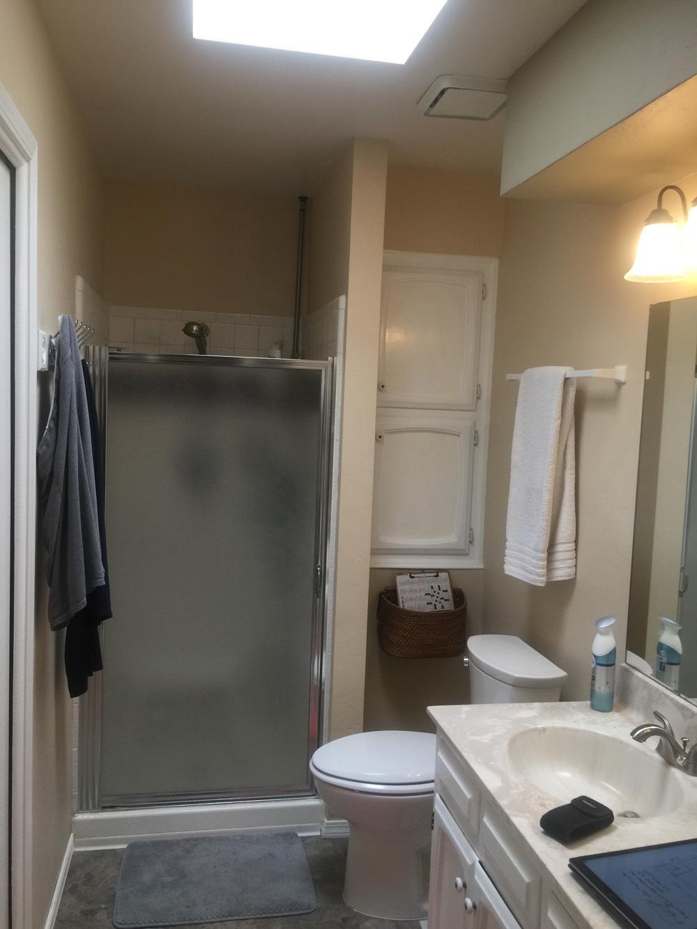 Before Re-Bath Albuquerque, NM renovation
